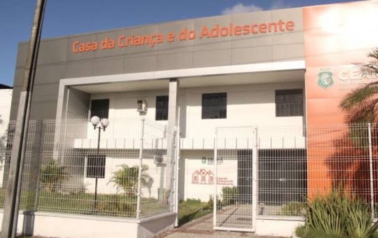 Mãe de bebê de 10 meses morta vítima de estupro diz que pensou que a filha estivesse engasgada