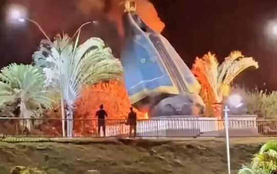 Imagem de Nossa Senhora Aparecida é destruída por incêndio em Goiás