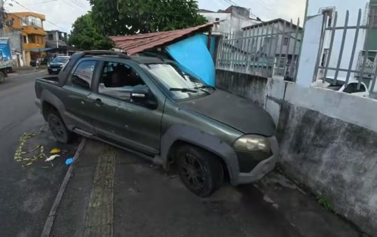 Adolescente morre e pai fica ferido após ataque a tiros contra carro em Salvador