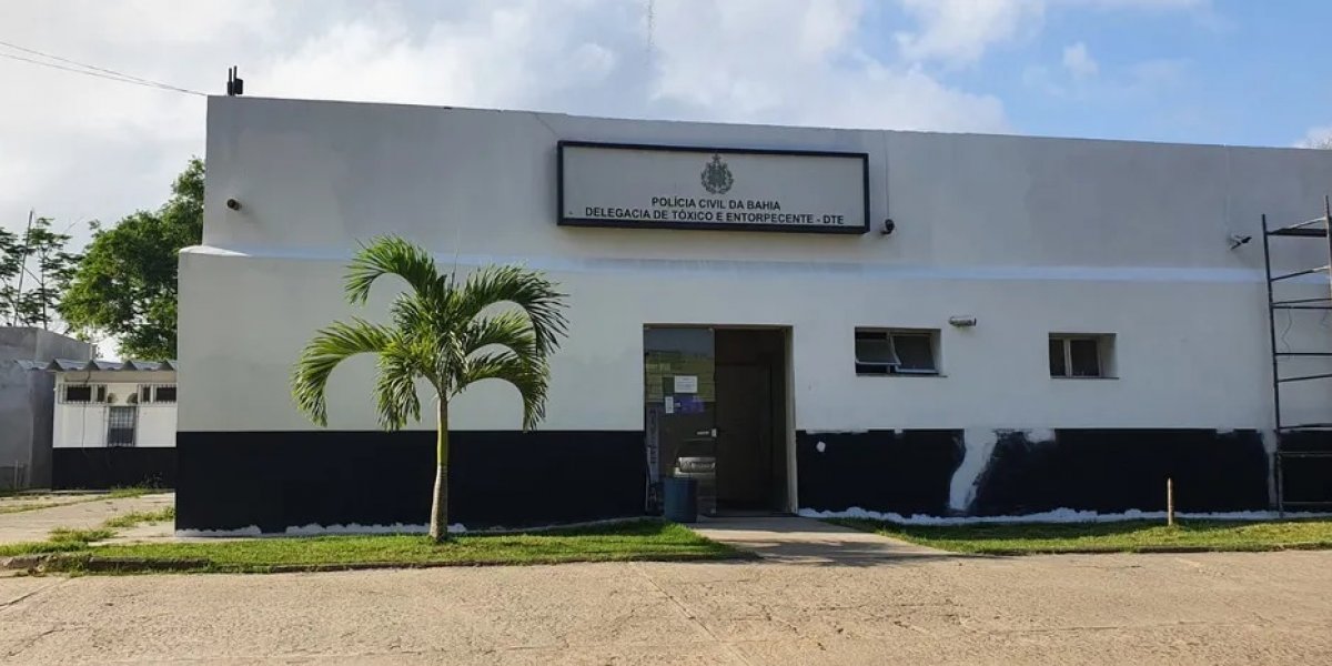 Barbeiro mata pai acidentalmente durante discussão dentro de barbearia no sul da Bahia