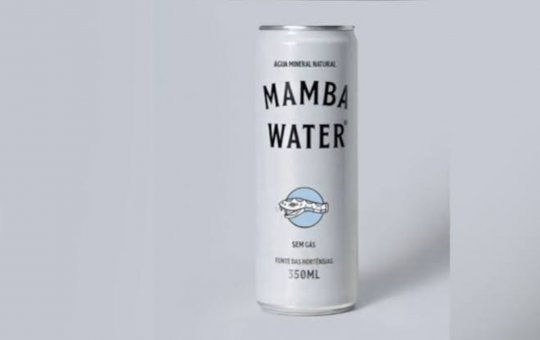 Anvisa suspende venda de lotes da água Mamba Water após contaminação por bactéria