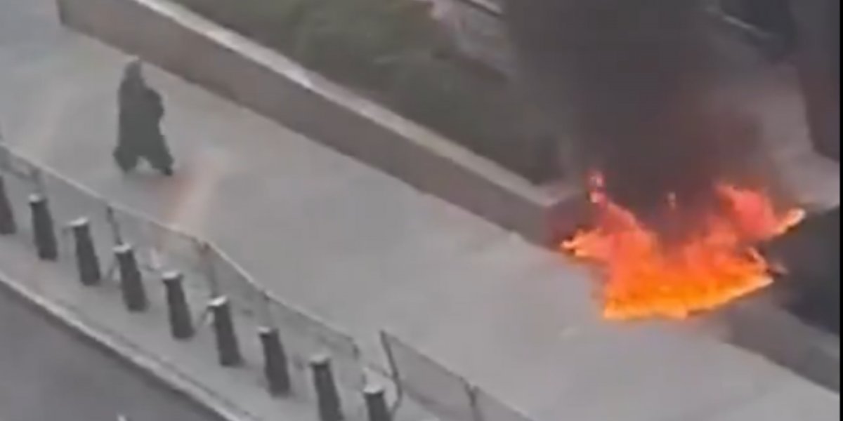 Suspeito é detido após explosão em frente a prédio do ICE, em Nova York