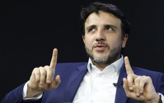 Partido Missão oficializa Renan Santos como primeiro candidato à Presidência em 2026