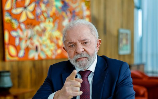 Lula anuncia R$ 18,5 bilhões em crédito para empresas afetadas por tarifas dos EUA