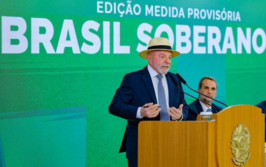 Lula diz que Brasil não vai "chorar" por produtos que deixar de vender aos EUA