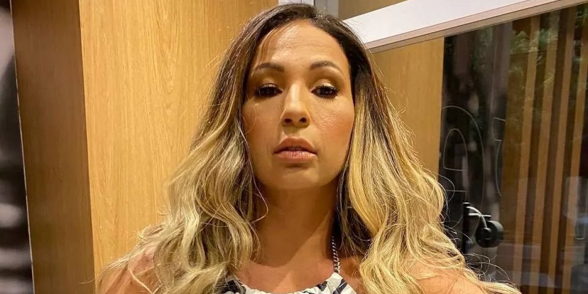 Valesca Popozuda é internada com pneumonia no Rio