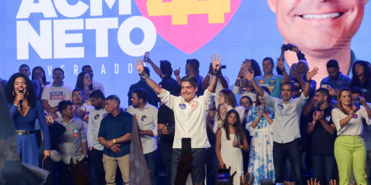 Vídeo criado por IA emociona ACM Neto durante convenção e viraliza nas redes
