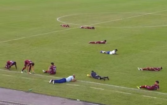 Enxame de abelhas interrompe final do Campeonato Baiano Sub-20 em Feira de Santana