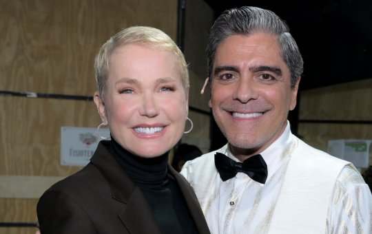 Xuxa diz que ainda tem muito a experimentar na vida sexual: "Mudou muito"