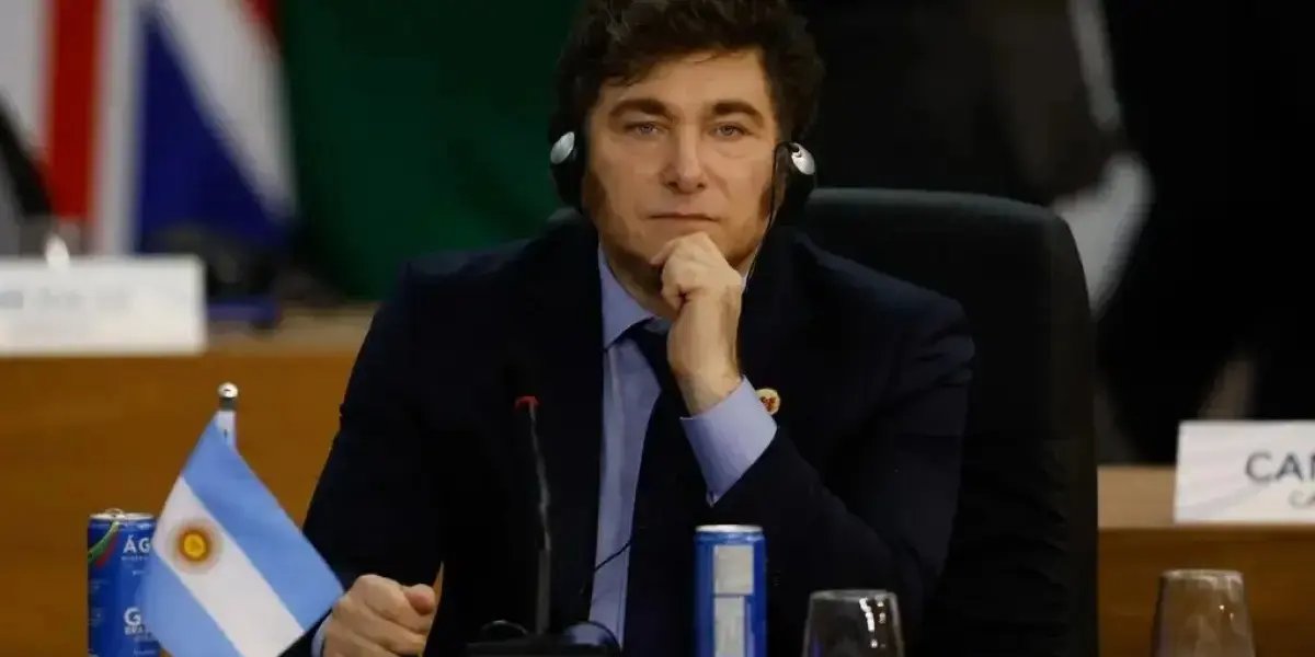 Governo Lula convoca embaixador na Argentina após ataques de Milei a Alexandre de Moraes