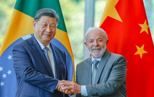 Xi Jinping liga para Lula, manifesta apoio ao Brasil e reforça parceria com a China