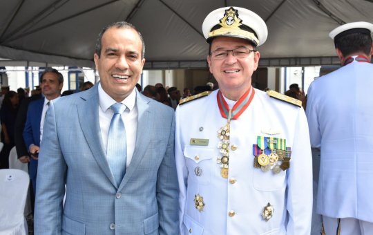 Bruno Reis destaca parceria entre Prefeitura e Marinha durante troca de comando do 2º Distrito Naval