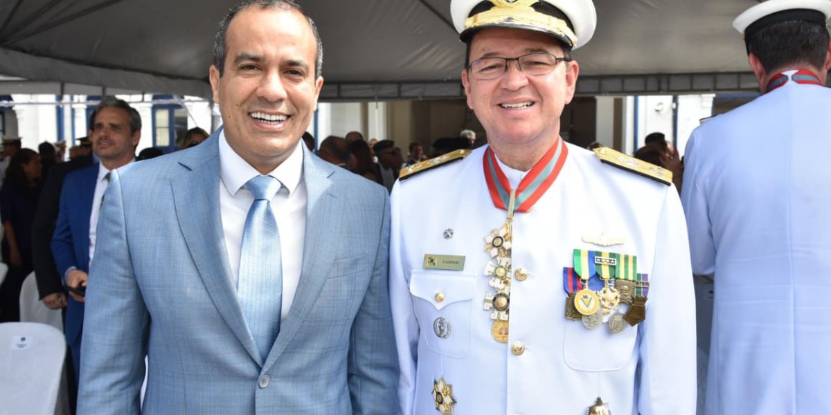Bruno Reis destaca parceria entre Prefeitura e Marinha durante troca de comando do 2º Distrito Naval