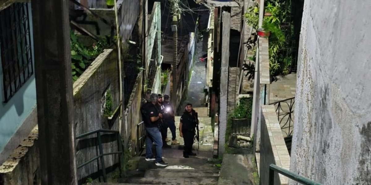 Suspeito de roubo de 18 celulares é preso e polícia apreende Land Rover blindada de R$ 1 milhão