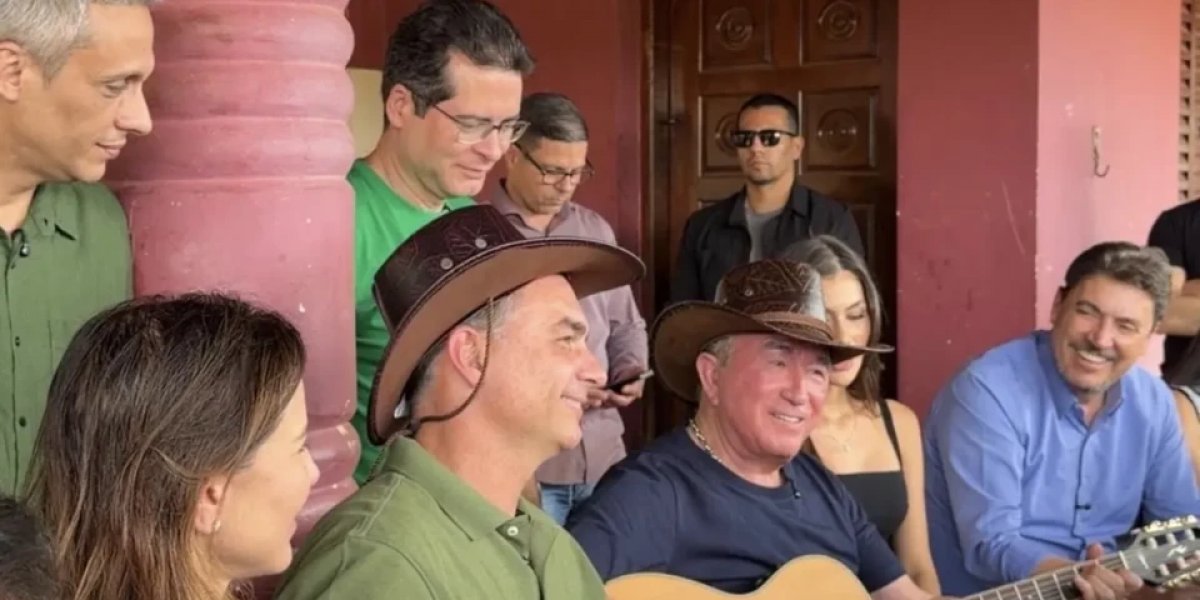 Amado Batista recebe Flávio Bolsonaro e lideranças do PL em fazenda em Goiás