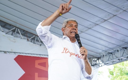 Jerônimo rebate críticas à Ponte Salvador-Itaparica e ao VLT e chama fala de deputado de "ridícula"