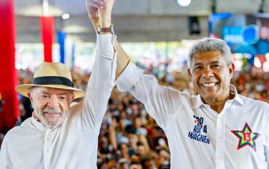“Se for necessário, eu transfiro meu título pra votar em você aqui”, diz Lula a Jerônimo
