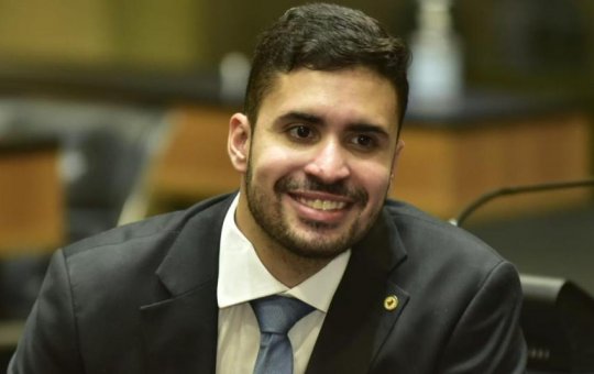 Após cirurgia de urgência, deputado Jordávio Ramos tranquiliza apoiadores: “Está tudo bem”