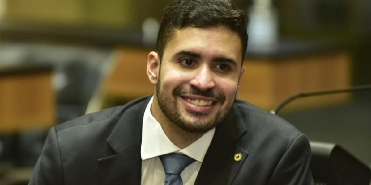 Após cirurgia de urgência, deputado Jordávio Ramos tranquiliza apoiadores: “Está tudo bem”