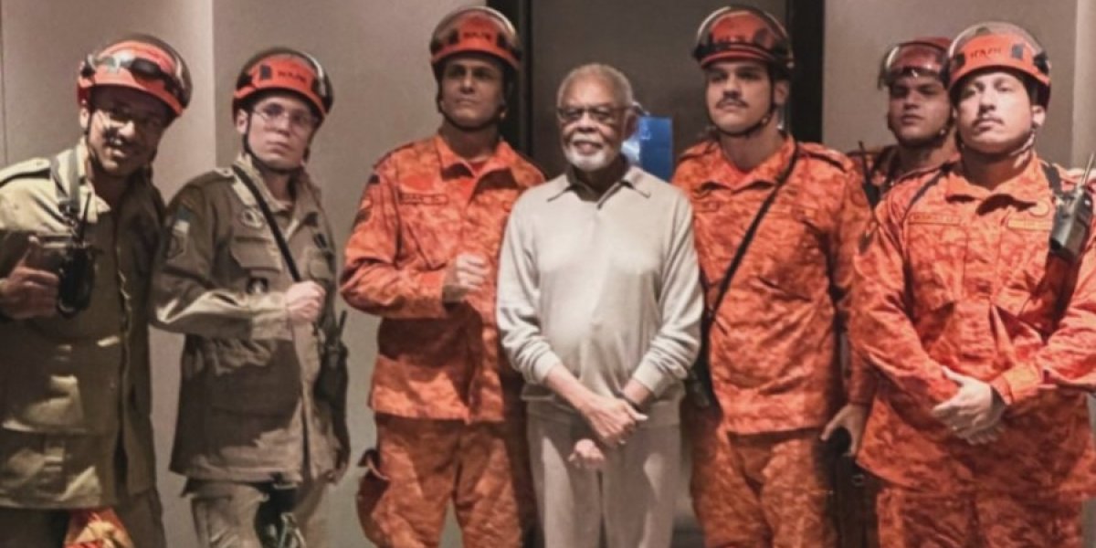 Gilberto Gil fica preso em elevador no Rio e equipe tranquiliza fãs
