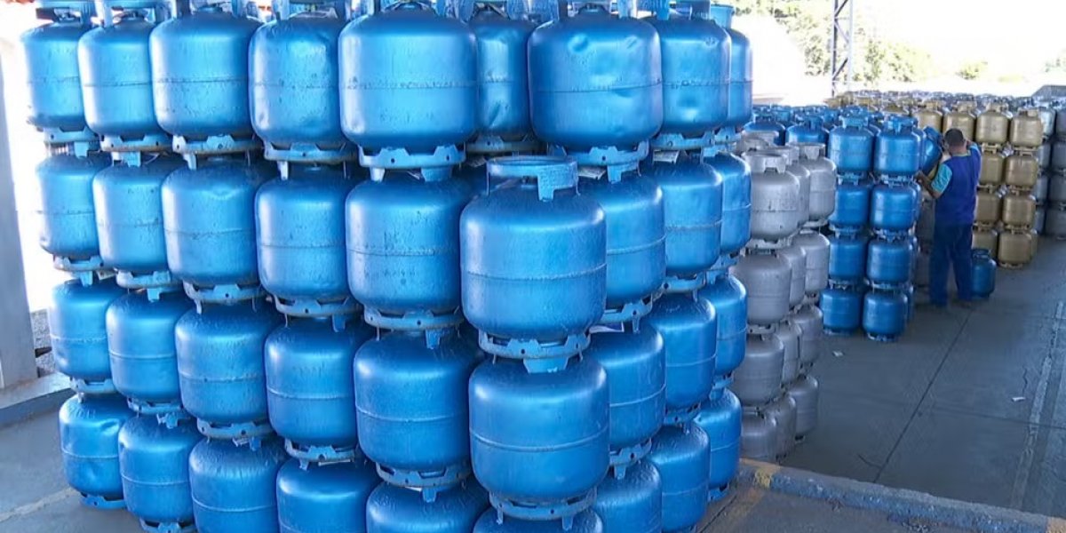 Preço do gás de cozinha tem nova redução na Bahia a partir desta segunda-feira