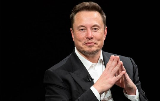 Elon Musk perde R$ 1,8 trilhão em um mês, mas permanece como a pessoa mais rica do mundo