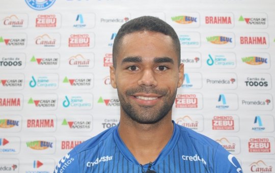 Atacante do Bahia despista sobre renovação: “É muito cedo para falar nisso”