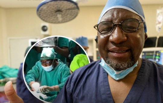 Cirurgia inédita com implantes feitos em impressora 3D devolve audição a paciente na África do Sul