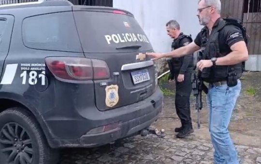 Operação mira facção na Bahia, prende mulher e bloqueia mais de R$ 300 mil