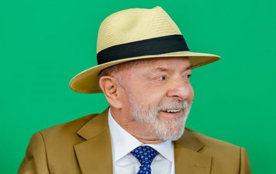 Lula diz que liberdade de expressão “tem limite” ao sancionar lei de proteção a crianças e adolescentes