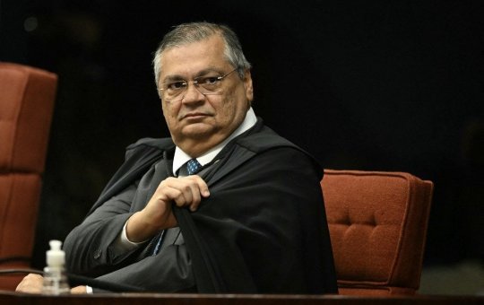 Flávio Dino manda PF investigar suspeitas de desvios de R$ 55,4 milhões em emendas Pix