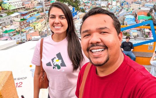 “Você não é chinês?”: maranhense viraliza após ser confundido por agente de imigração