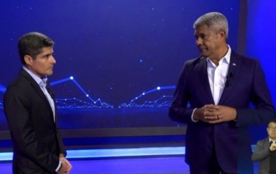 Durante debate, Jerônimo diz a ACM Neto: “Você me trata assim porque a minha origem é indígena”