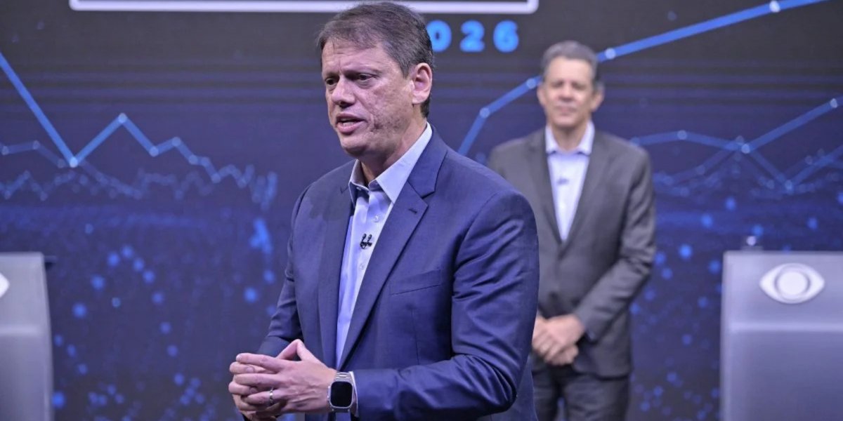 Tarcísio afirma que Haddad esteve com traficante e candidato rebate: "Acha que eu conheço o tráfico como você conhece?"