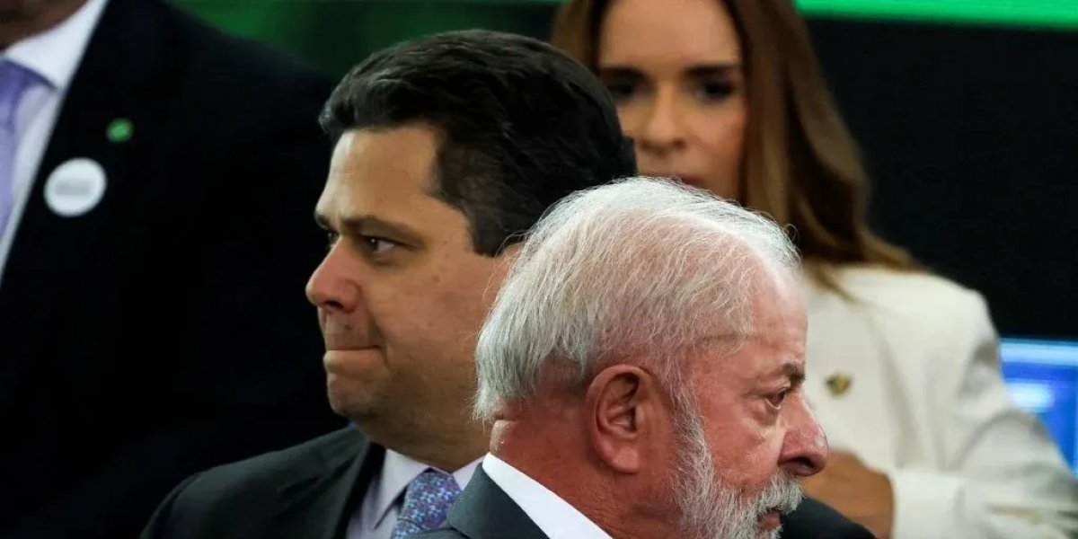 Alcolumbre atribui a Lula demora para avançar com fim da escala 6x1