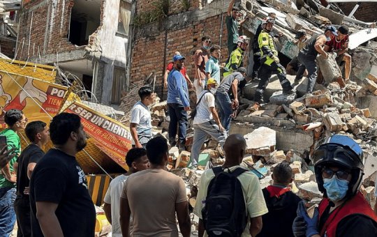 Colômbia convoca equipes internacionais para reforçar buscas após terremoto