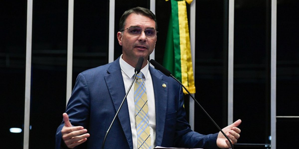 Flávio aparece no TSE filiado ao Missão e PL diz não ter conseguido registrar candidatura
