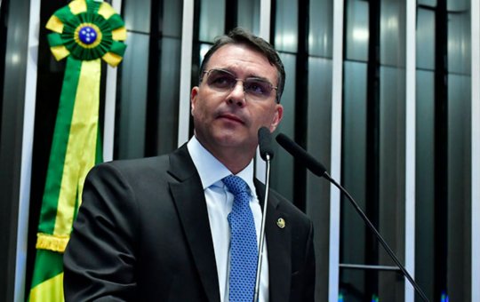TSE restabelece filiação de Flávio ao PL e viabiliza registro de candidatura