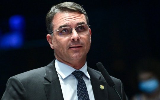 TSE suspende sistema de filiação partidária após mudança no registro de Flávio Bolsonaro
