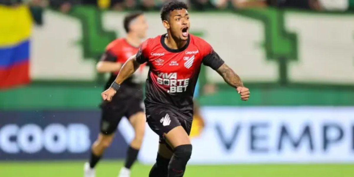Léo Derik, do Athletico, é condenado a 13 anos de prisão por estupro