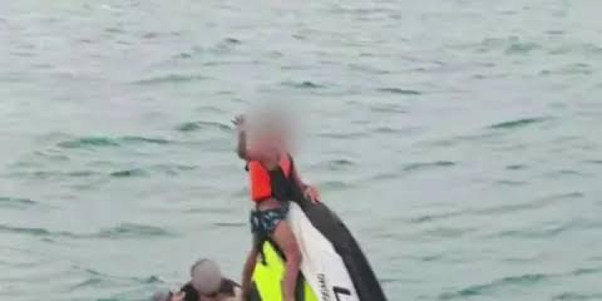 Família passa 16 horas à deriva no mar após jet ski virar na Tailândia