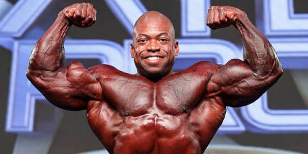 Fisiculturista ex-top 10 do Mr. Olympia morre aos 40 anos após competição nos EUA