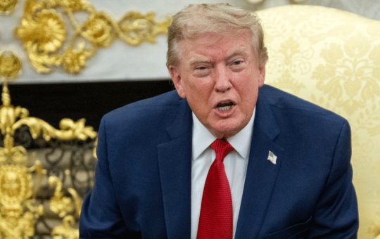 Trump manda repórter “ficar quieta” durante evento na Casa Branca