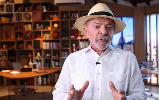 Lula anuncia MP para acabar com a “taxa das blusinhas” e pede apoio do Congresso