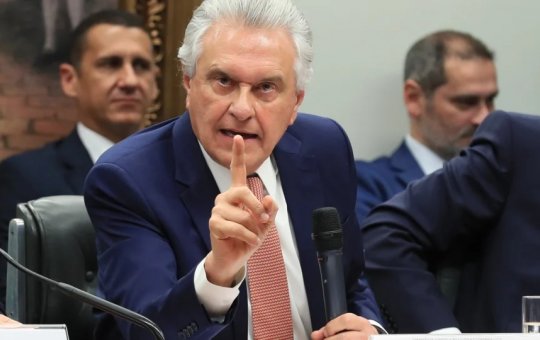Caiado critica filhos de Bolsonaro e diz que influência deles ajudou na volta de Lula