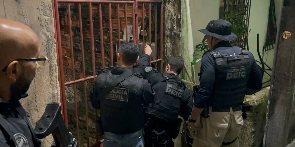 Trio é preso durante operação contra roubo de eletrônicos em Salvador