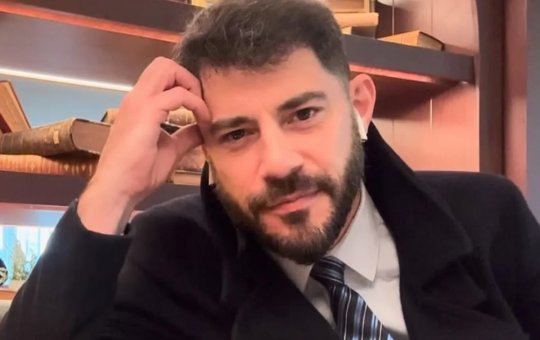 Evaristo Costa anuncia “conteúdo adulto” e surpreende seguidores com revelação