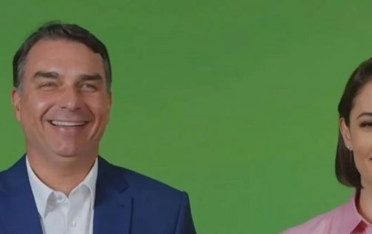 Após desentendimentos, Michelle Bolsonaro e Flávio aparecem juntos em vídeo de campanha