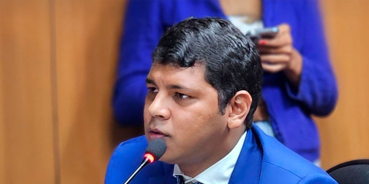 Diego Castro se envolve em confusão com estudantes durante visita à UFBA em Salvador