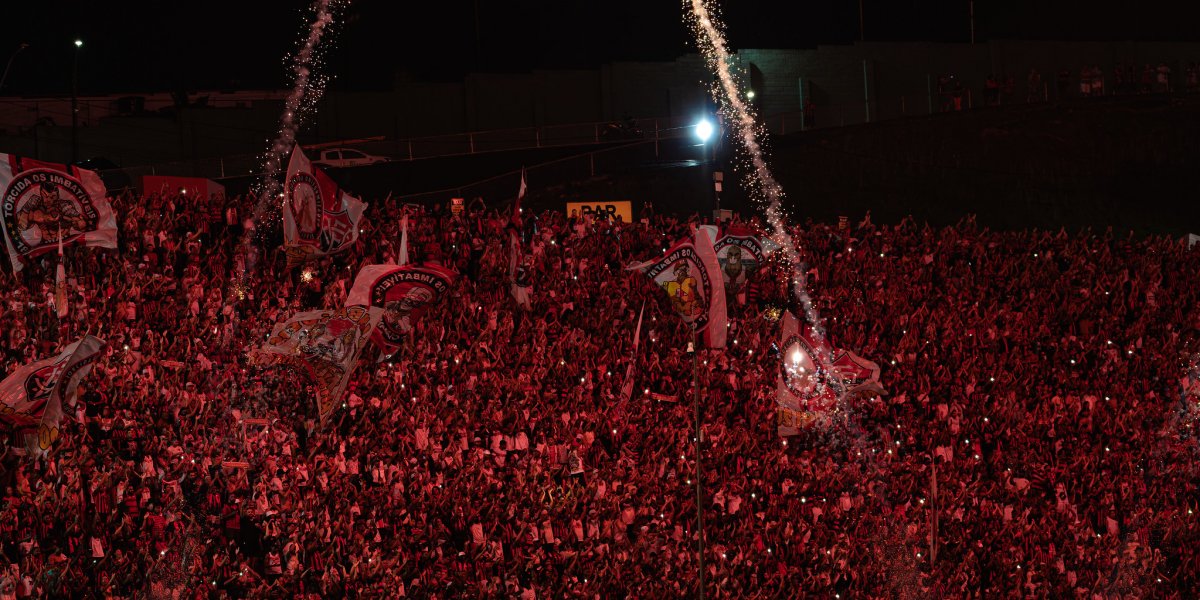 Vai lotar! Torcida do Vitória esgota ingressos para clássico Ba-Vi no Barradão